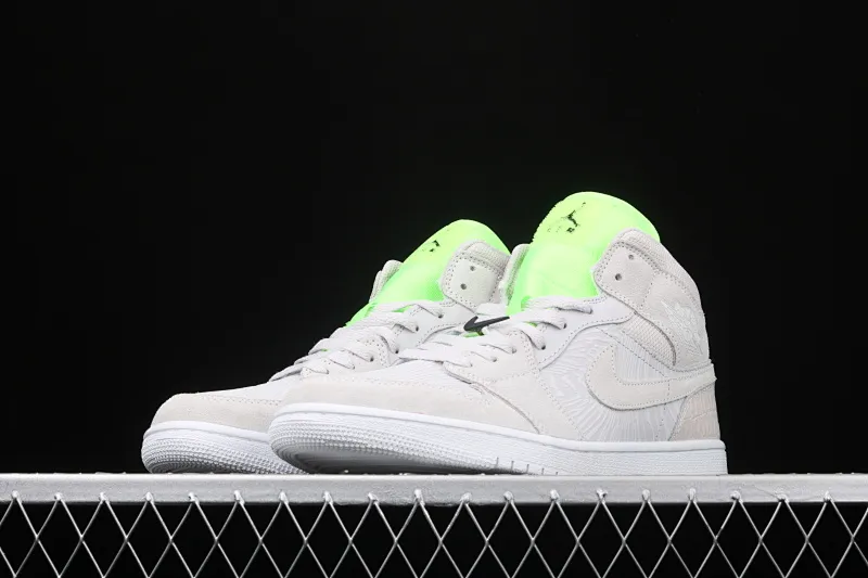 All categories Air Jordan Jordan series basketball shoes Air Jordan 1 Mid Air Jordan 1 Mid AJ1 Joe 1 sea salt fluorescent green CV3018-001